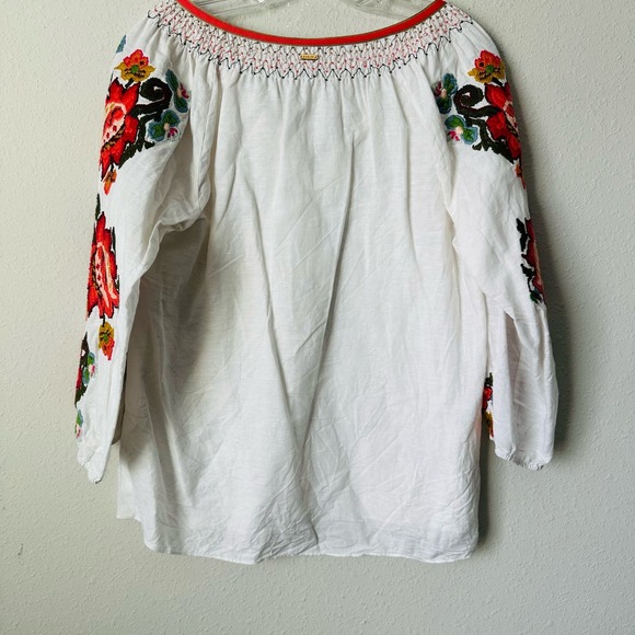 Bogner V-Neck White Floral Embroidered Sleeve Linen Boho Top Sz M B-LB - Picture 5 of 5